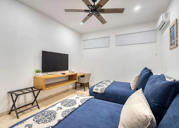 The Views And Location, 2 Bd *