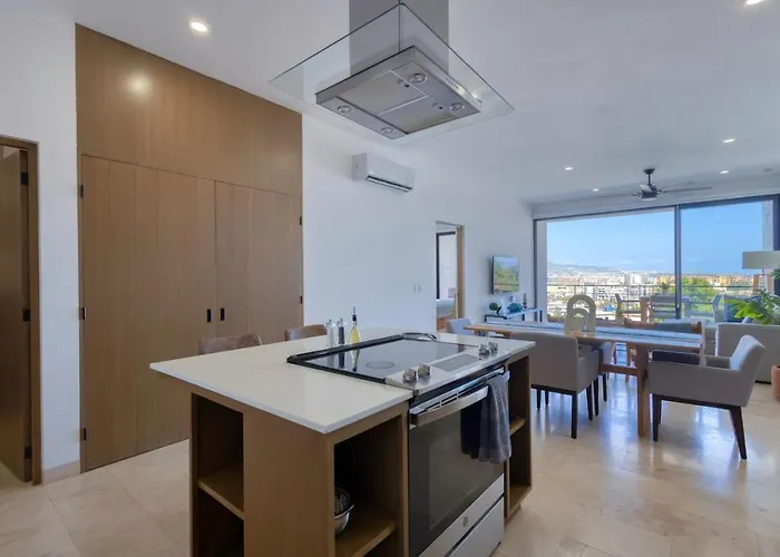 The Views And Location, 2 Bd *