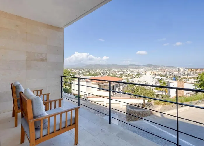 The Views And Location, 2 Bd *