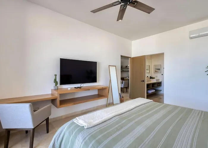 The Views And Location, 2 Bd